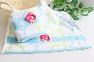 潔麗雅清爽優(yōu)雅 水立方圖案方巾