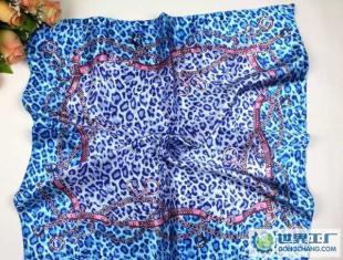 豹絲真絲色丁60CM大方巾 外貿(mào)庫存現(xiàn)貨圍巾批發(fā)一條起批混批